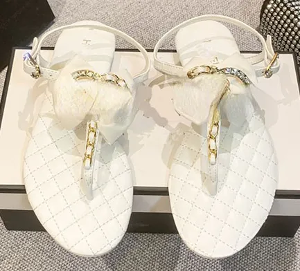 Little Fragrant Women`s Sandals 2022 New Summer Leisure Fairy Pinch Foot Flat Rhinestone Pearl Everything Beach Roman Shoes