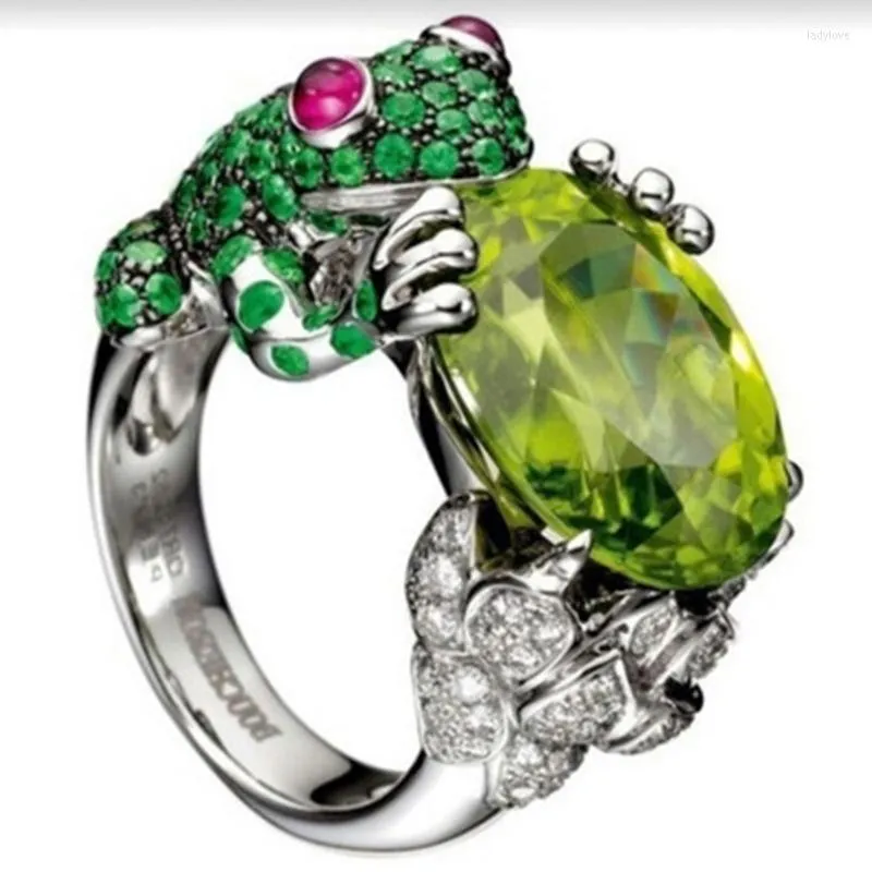 클러스터 반지 귀여운 개구리 모양 손가락 반지 빈티지 녹색 입방 식 지르코니아 여성을위한 크리스탈 보호 동물 약혼