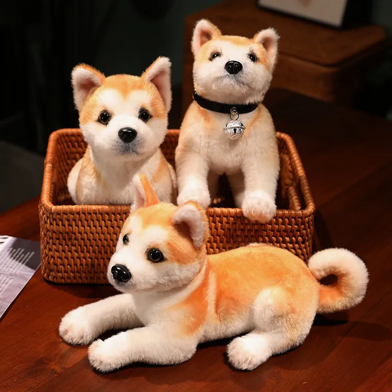 Fyllda plyschdjur 2530 cm Simulering Akita Dog Plush Toy Stuffed Lifelike Shiba Inu Dog Soft Pillow Dolls Toys For Kids Boys Girls Gift Decor 230617