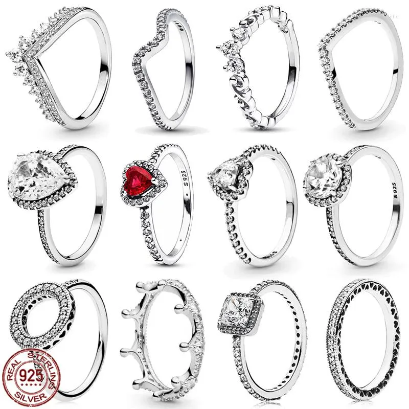 Cluster-Ringe, elegantes Temperament, 925er-Sterlingsilber, glänzender Herz-Kronen-Ring, leichter Luxus-Charme, Damen-Gedenkgeschenk