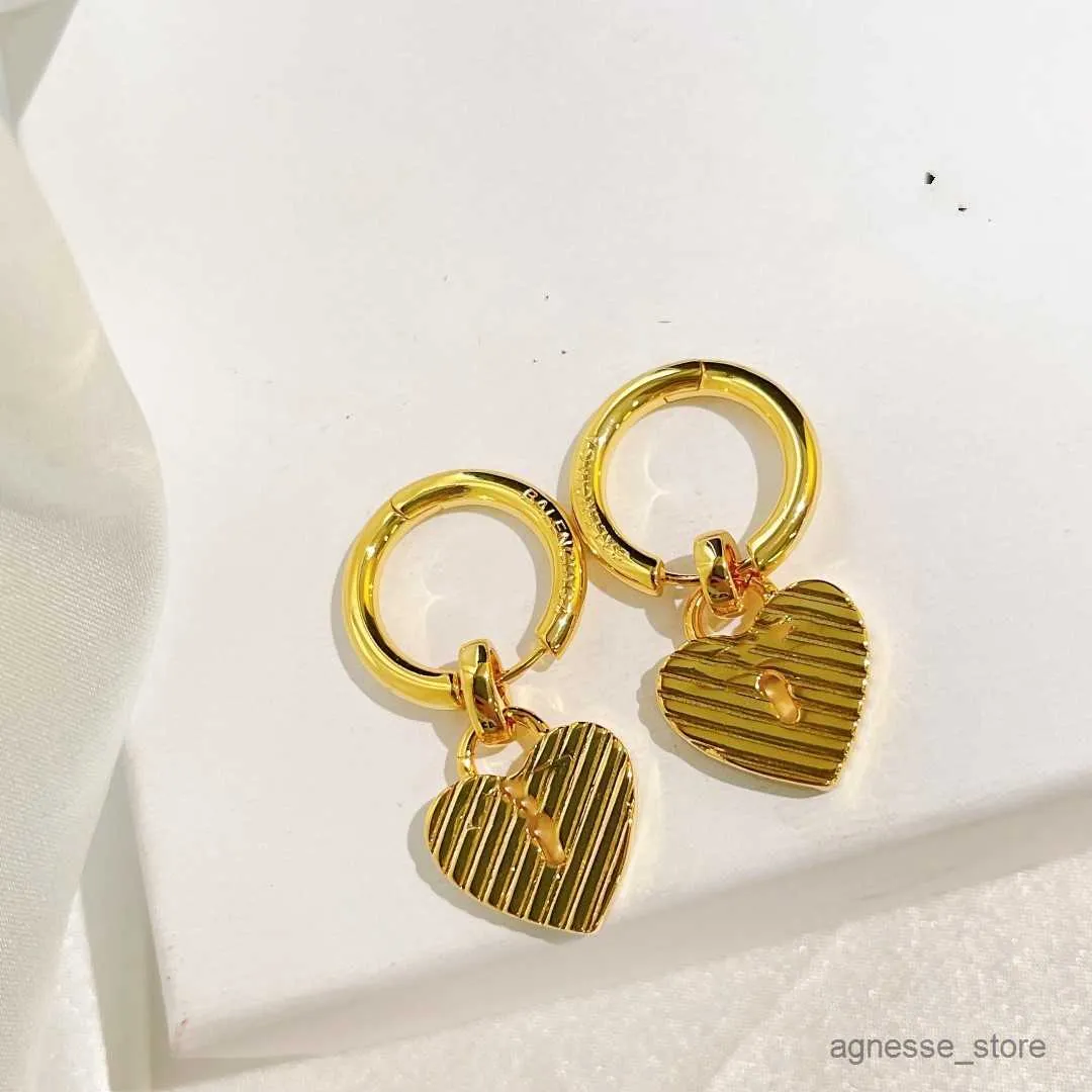 Stud Vintage Designer Dangle Earrings Alphabet Initial Letter Gold Cute Heart Charm Earrings For Women Lovers Jewelry Gift R230619