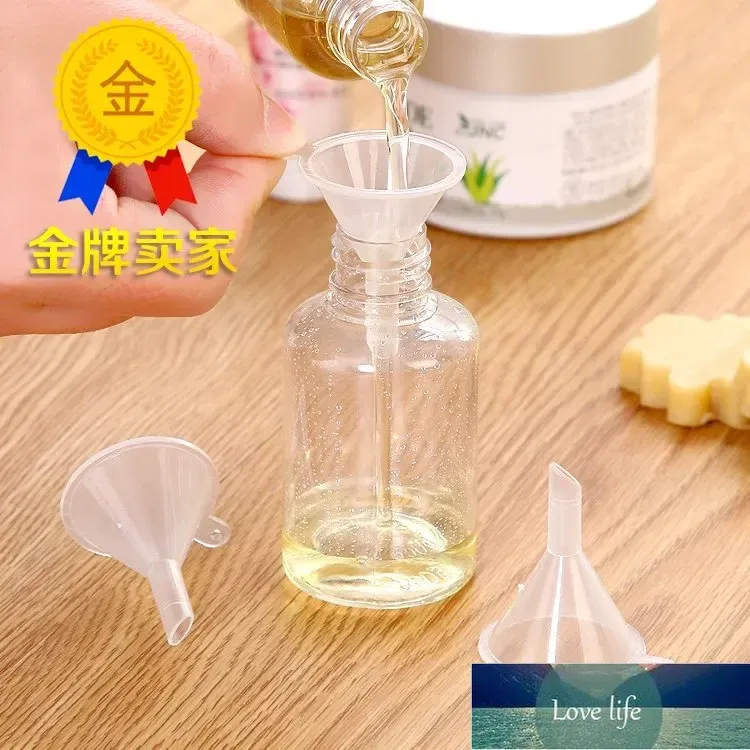 100pcs Simple Plastic Mini Small Funnels For Perfume Liquid Essential Oil Filling Empty Bottle Packing Tool Free Shipping