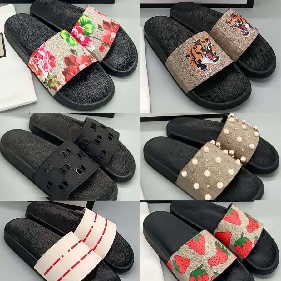 Designer Pantoufles Femmes Hommes Diapositive Caoutchouc Blooms Floral Sandales Caoutchouc Plage D'été Pantoufle Plat Semelle Épaisse Salle De Bains Maison Chaussures De Luxe Pantoufles Taille Eur 35 à 46