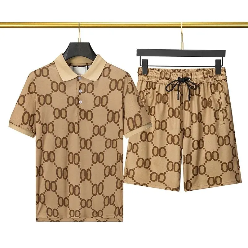 2023 Modne letnie męskie szorty krótkie szorty Suit 2-częściowy zestaw klasycznych męskiej koszulki plażowej 2PCS Sport Casual Suits M-3xl