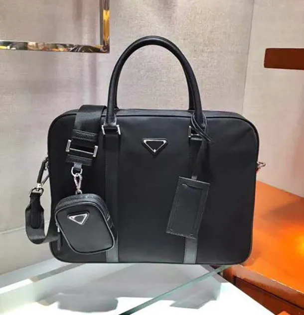 2VE871 Classic Men's Portisefes High-End Custom Quality Handbag i korskornkohud och nylontyg kan bäras på axeln eller axeln med en liten påse