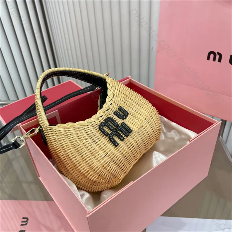 Mode Stro Gevlochten Onderarmtas Miumius Totes Tassen Klassiekers Crossbody Dames Luxe Schoudertas Wander Rieten Geweven Handtas Cosmetische Tassen Portemonnees 230728bj