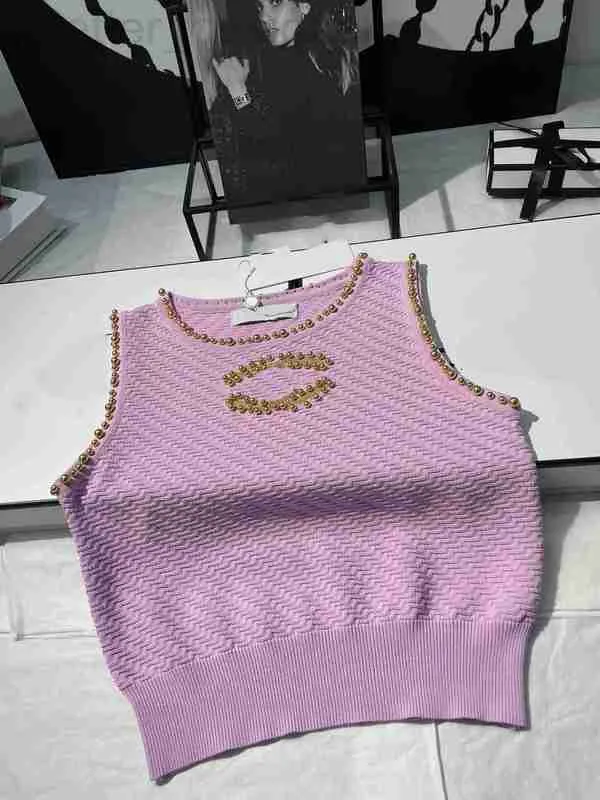 Camisoles Tanks Designer 23SS Halter Vest Tank Sling Womens Clothing Sticked Solid Color Letters Pearl Slim High Quality Women Twqm