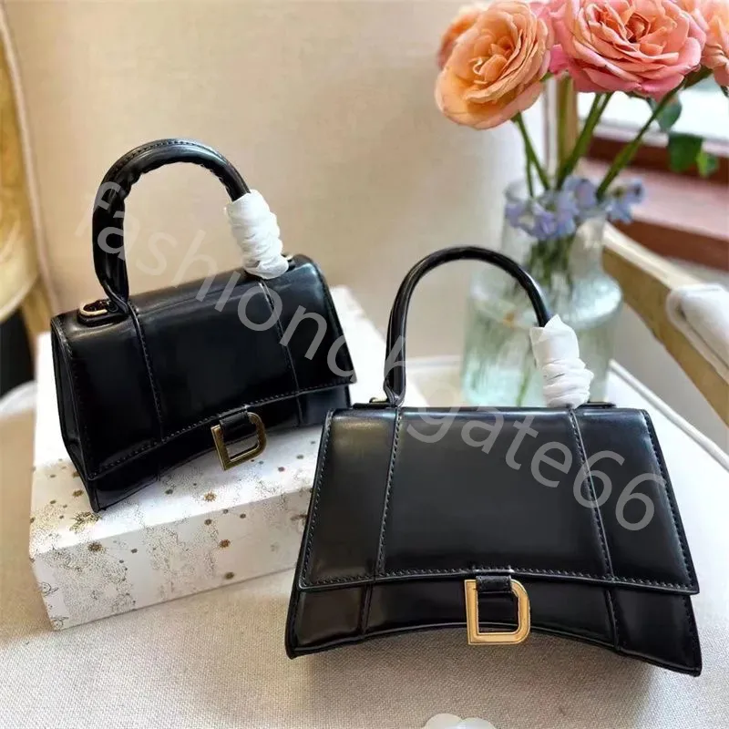 Luxury Hourglas Shoulder Burbrery Bags Designer Bag Black Crocodile-Embossed Cow Leather Liten Crossbody Bag Half Moon Hobos Handväska med Box Quality Clutch Bag