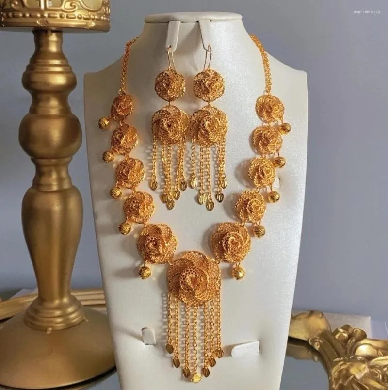 Ketting Oorbellen Set 2023 24K Verguld Dubai Sieraden Kwastje Ring Bloemstijl Dames Bruidsbruiloft