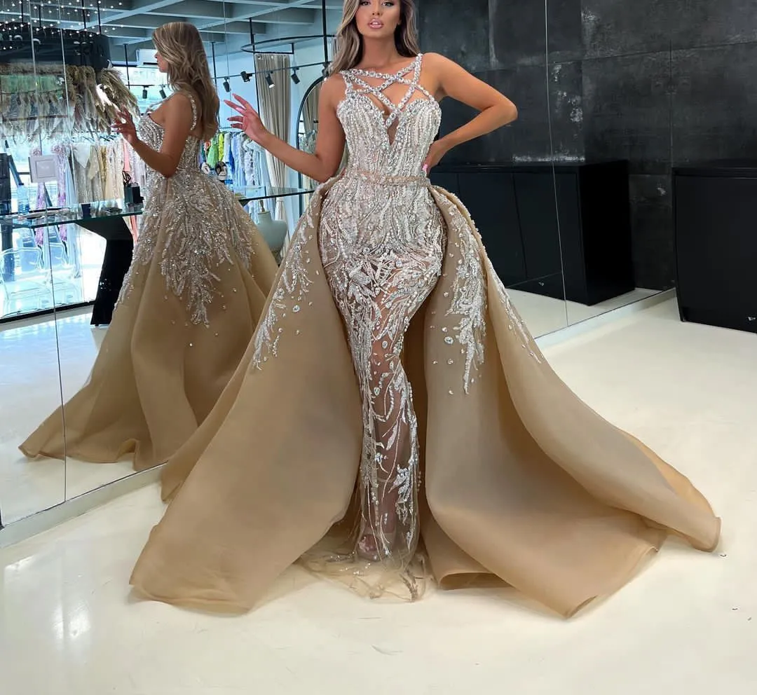 Luxury Mermaid Evening Dresses Sleeveless V Neck Straps Appliques Floor Length 3D Lace Diamonds Detachable Train Plus Size Prom Dress Plus Size Gowns Party Dress