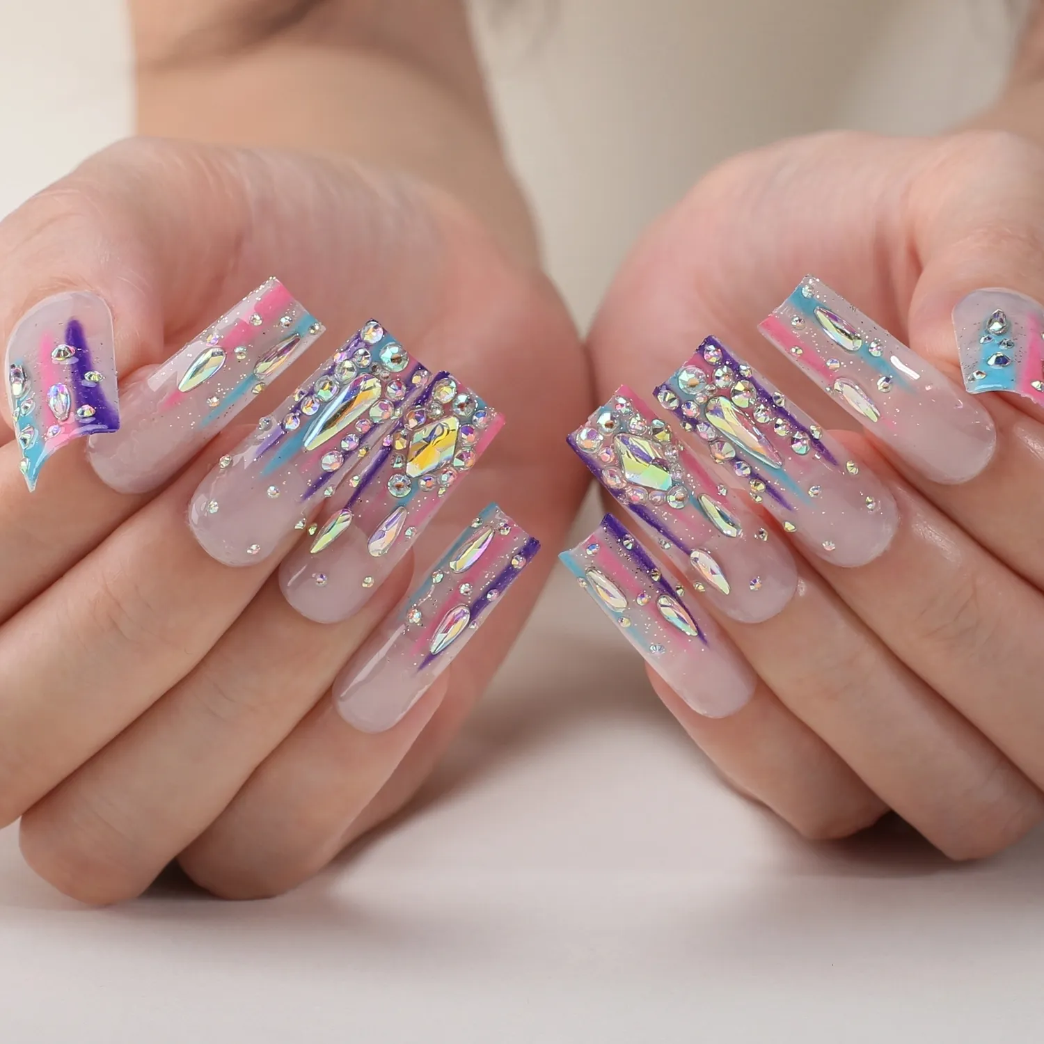 Valse nagels Luxe Diamond Acryl Nagels Handgemaakte Clear Rainbow Nails Salon Rechthoek Glitter Nep Nagels Druk op nagel op maat 230619