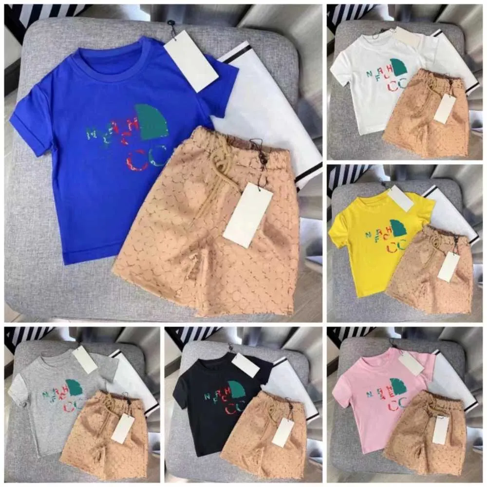 Tuta estiva per bambini Tute in due pezzi Completi di abbigliamento per ragazzi Top a maniche corte Pantaloncini Costume da bambina Abiti casual per bambini Aaa