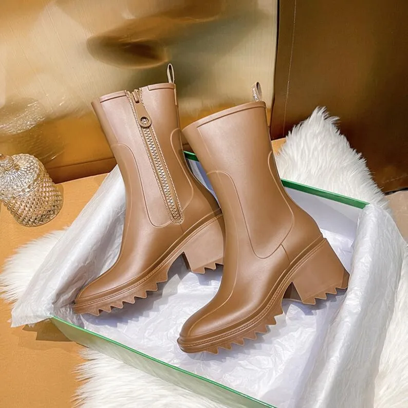 Elegants bottes de pluie impermeables pour femmes en anglais