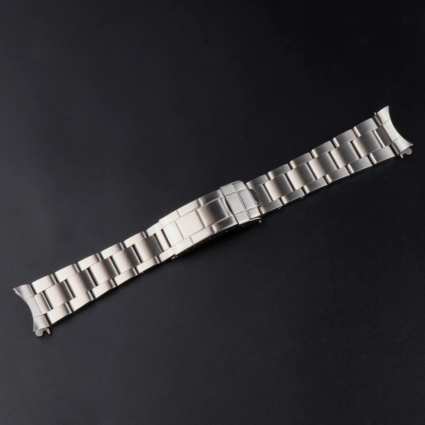 Bracelet montre acier vintage - Éternel Vintage