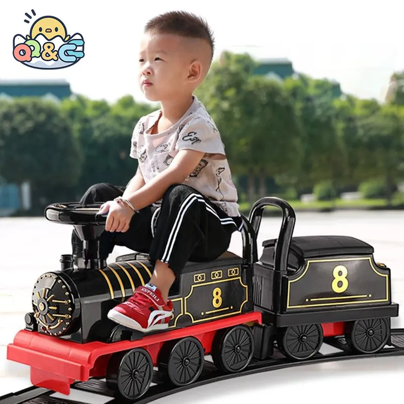 ElectricRC Track Child Electric Train Kids Riding Toy Ailway Classical Model kan bära tåg Rail Car Children's Baby Walker barnvagn Toys Gifts 230620