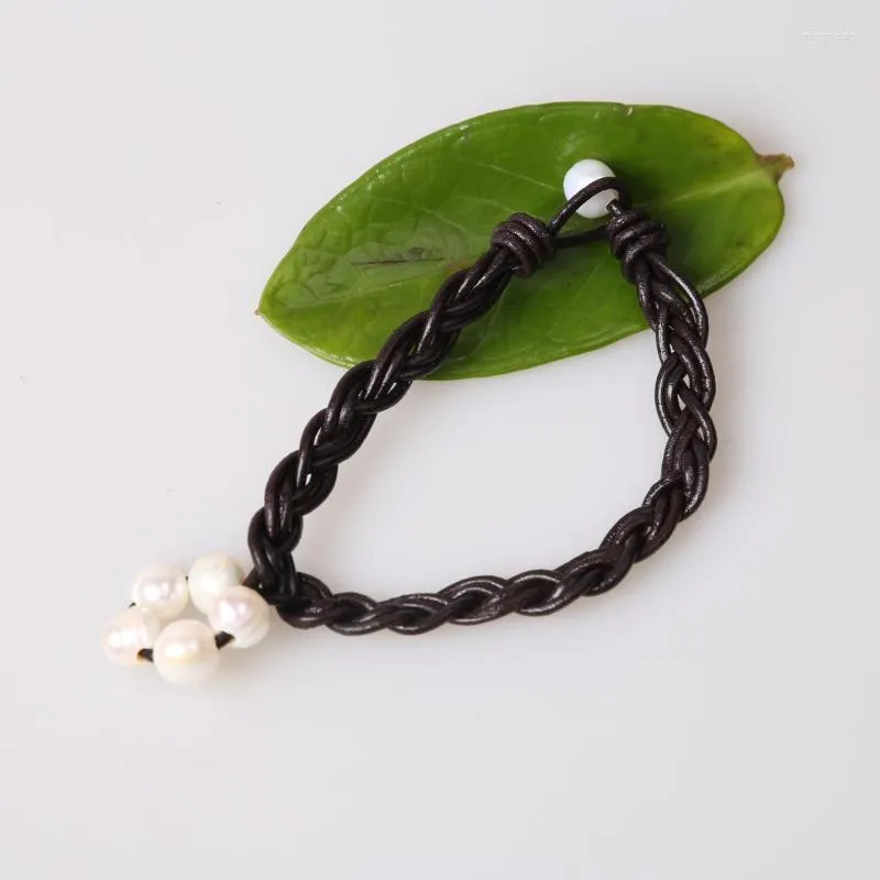 Strand Flower Pearls Pendant Bracelets Women Handmade Pearl Leather For Girls White Freshwater Jewelry Fashion