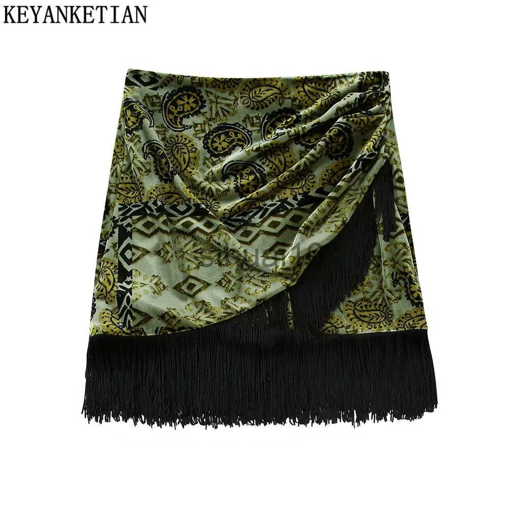 Skirts KEYANKETIAN Women Vintage Paisley Floral Print Hem Tassel Stitching Velvet Mini Skirt Faldas Mujer Female Chic Slim Vestidos J230621