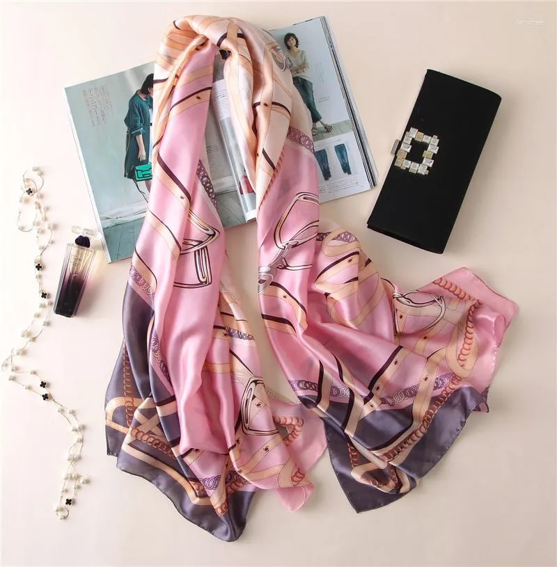 Foulards printemps été Style mode écharpe femmes imprimé châle élégant résistant au soleil en mousseline de soie Hijab couverture