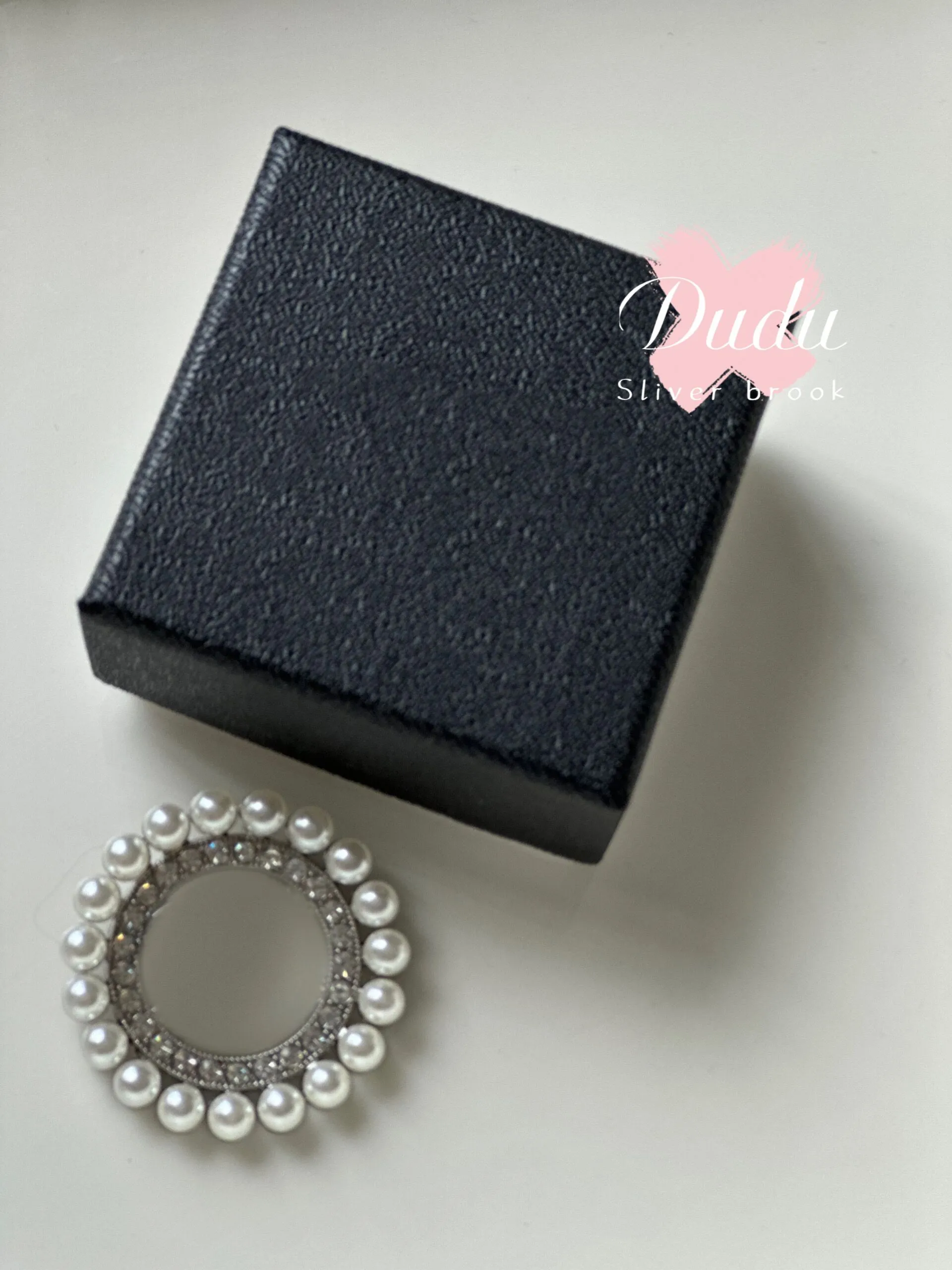 partie faveur mode broche perles classiques pierres mélangées broche avec boîte cercle C cadeau de fête