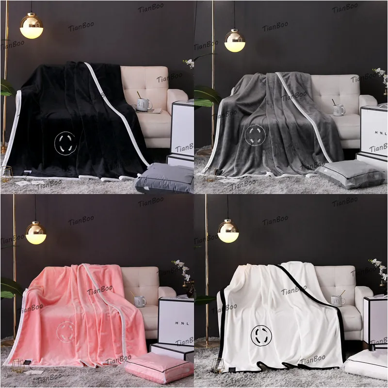 Designer Blanket 150X200cm Brand Letter C Air Fashion Conditioning Travel Bath Towel Soft Winter Fleece Shawl Throw Blankets