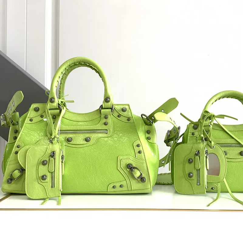 DAN ハズム  Rental Shoulder Bag b23509_3.jpg?v=1675896082&