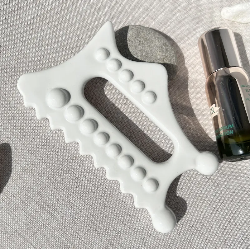 Strumento di massaggio portatile in ceramica Gua Sha Massaggiatori per il corpo Bordo raschiante Guasha Lifting del viso Bellezza Salute Rafforzare la cura della pelle