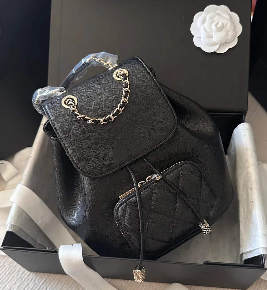 Stylish Leather Ladies Leather Backpack For Women ... From  display picture 1