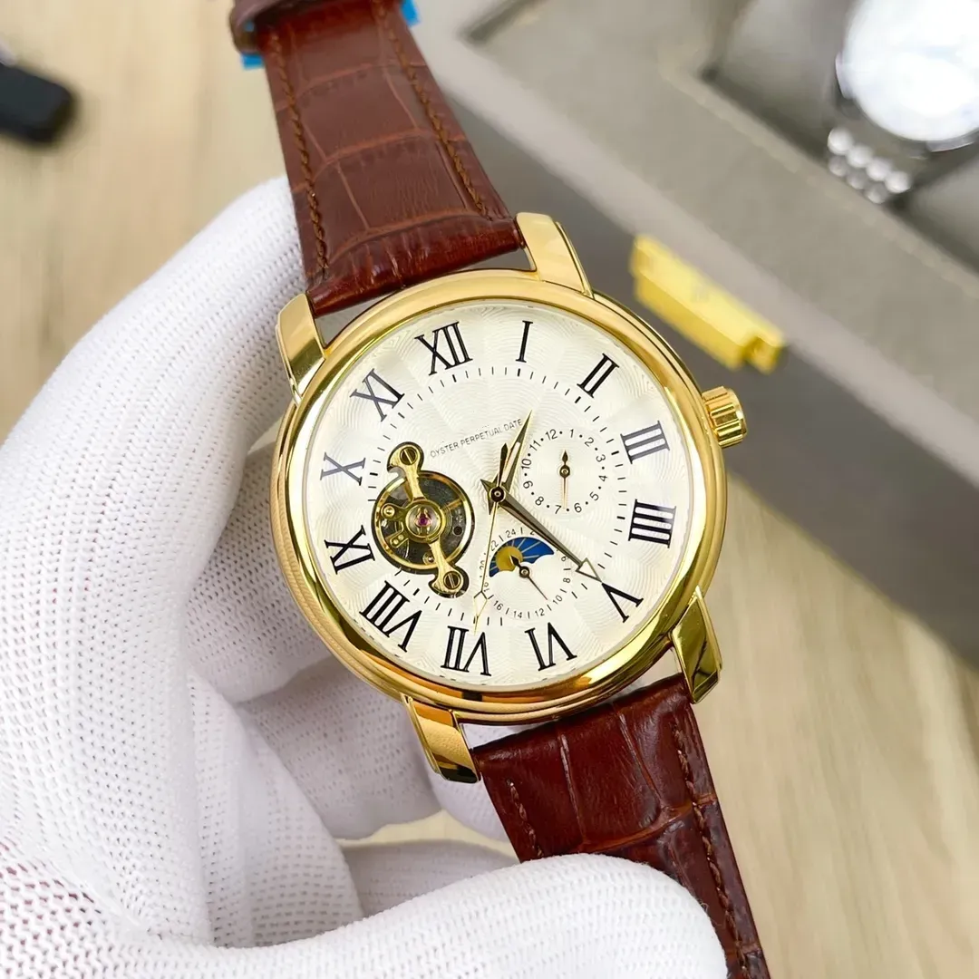 Men's Luxury Fashion Diamonds Leather Strap Automatic Watch