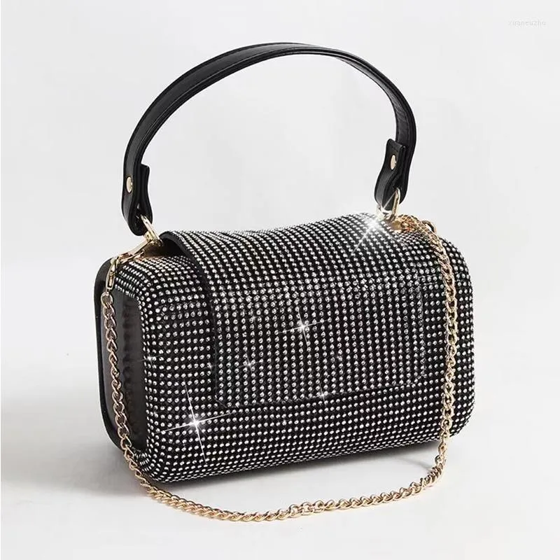 イブニングバッグYuocl Luxury Designerハンドバッグ2023レディースショルダー女性買い物客ファッションスパークリングチェーンマウンテンクリスタルボックス
