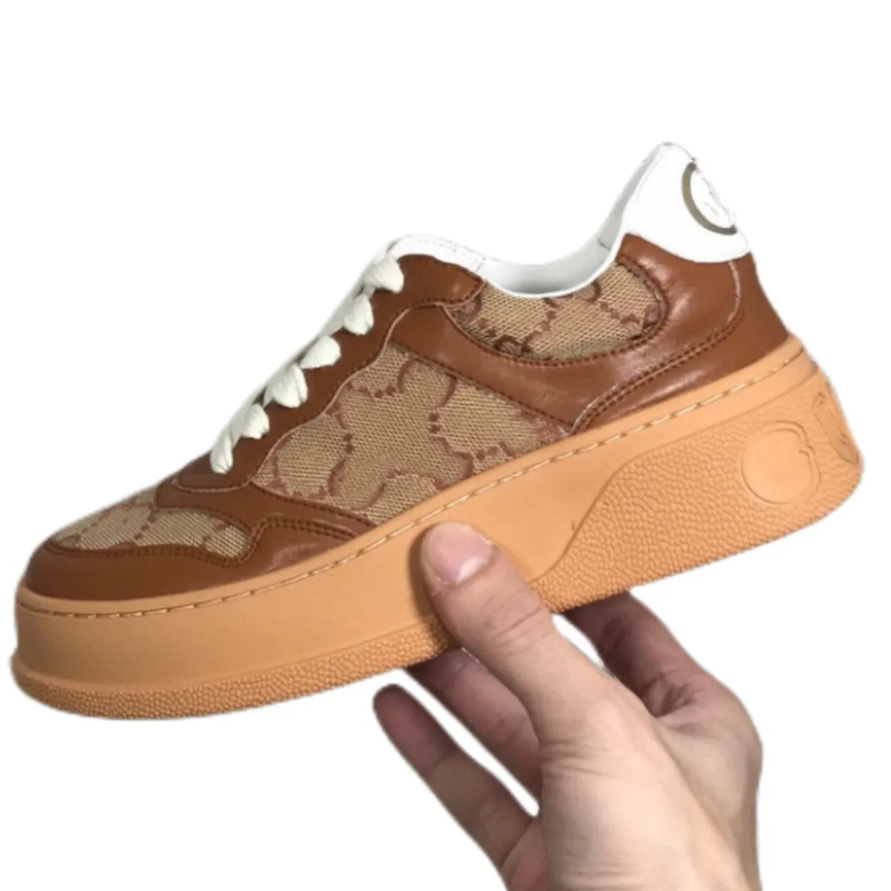 Designer de luxe bas homme chaussures rétro chaussure en cuir triangle droit femme baskets rouge et vert toile cuir véritable noir couple formateurs avec boîte taille 35-45