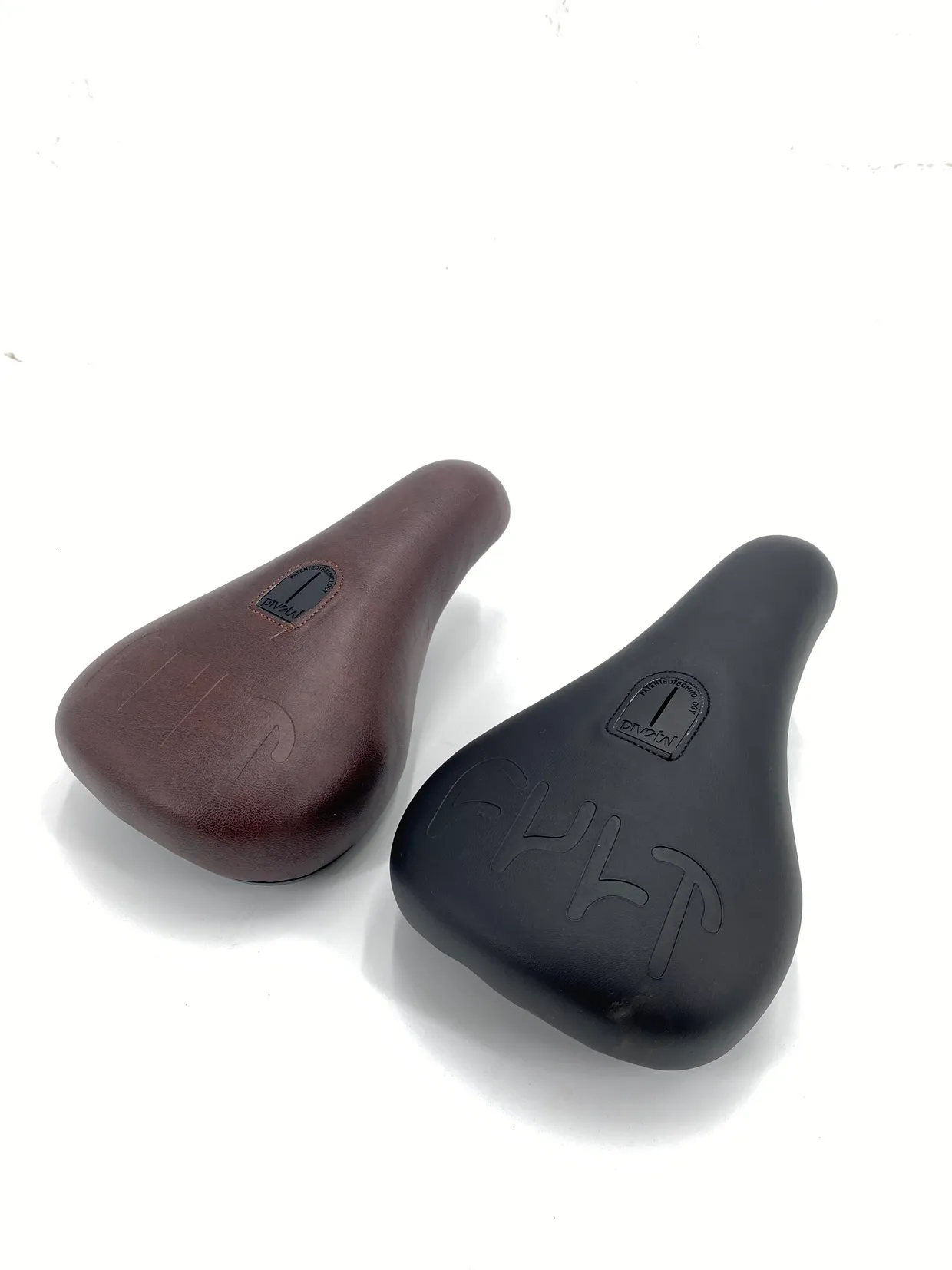 BMX サドル 4点セット バラ売りなし BMXサドルとピボットポスト