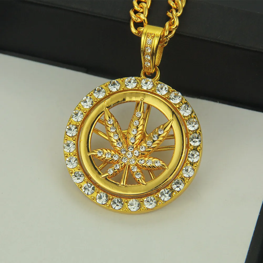 Hip Hop Rapper shiny diamond pendant necklace Diamond-encrusted rotating maple leaf pendant personality creative full zircon jewelry 76cm necklace 1351