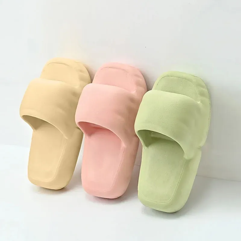 home shoes Designer Thick Platform Cloud Slider Women's Summer Shoes Memory foam Slider Home Bathroom Flip Sandals 230606