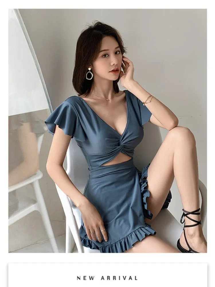 Costume da bagno donna 2020 coreana copertura dimagrante pancia ragazza studentessa conservatrice sexy abito da bagno spaccato senza schienale forma a V posteriore