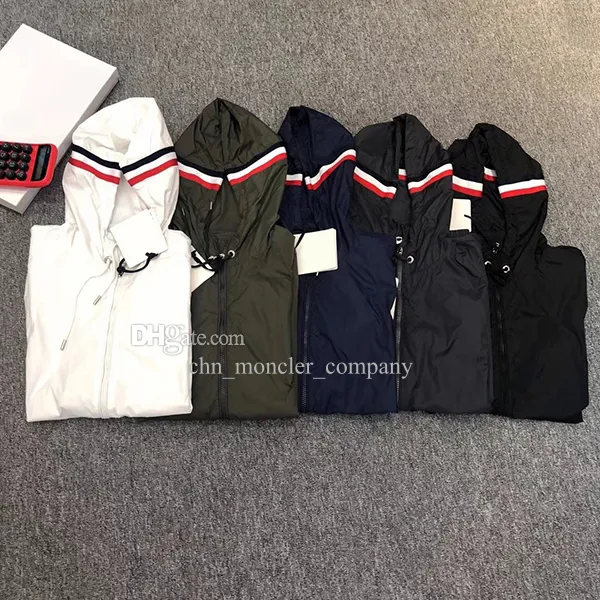 Markendesigner Herren Windbreaker Männer Leichte Kapuze-Jumper Sommer Sonnenschutz Jacke Frühling Herbst Jackets Abzeichen NFC Designer Männer Kleidungsstücke Größe 1-6