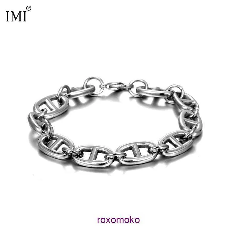 Designer H home Bracelets pour femme IMI Pig Nose Bracelet Classique ins Petit et personnalisé Cadeau de mode polyvalent Hommes Femmes Titane Acier Handpi avec boîte-cadeau