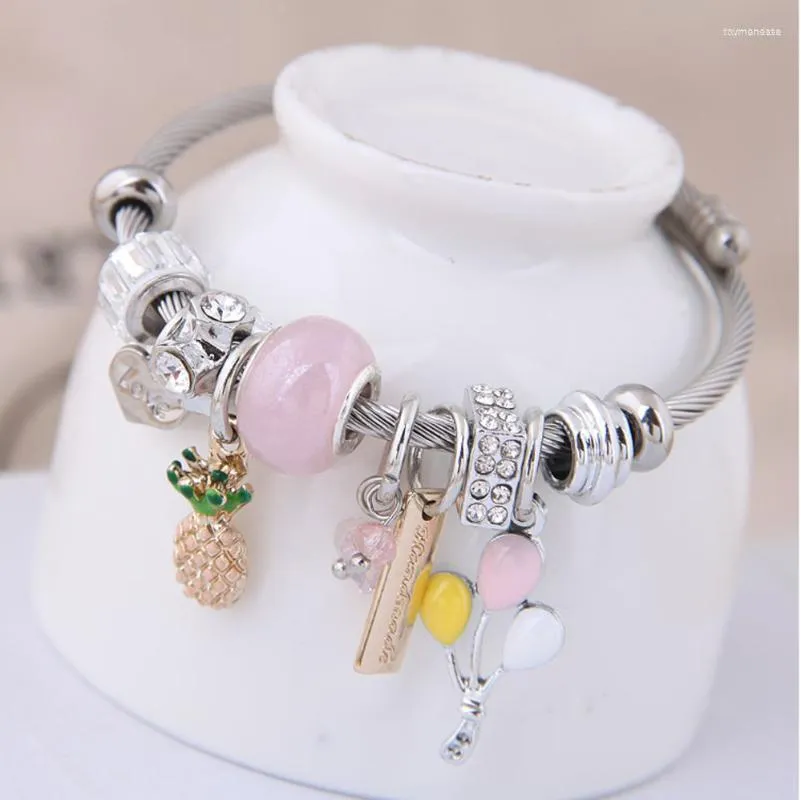 Bracelets porte-bonheur métal amour Simple fruit pendentif Bracelet femme ananas ballon multi-cristal main cheville accessoires Raym22