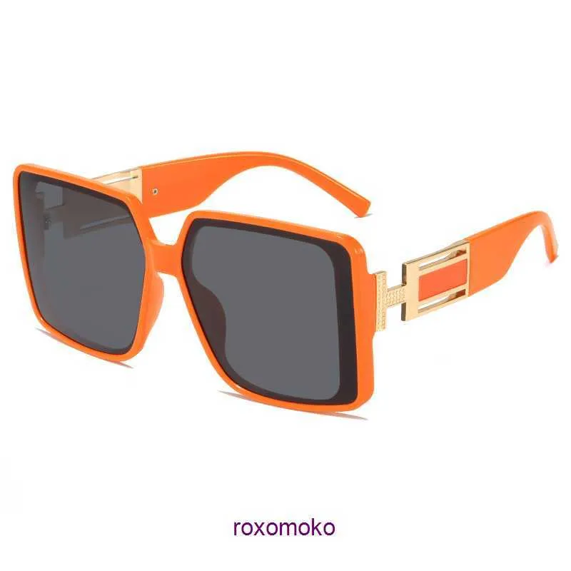 Occhiali da sole da casa H di alta qualità originale in vendita Occhiali da sole da donna 2023 New Fashion Net Red Anti Ultraviolet Strong Light Family Large Frame Wit con confezione regalo