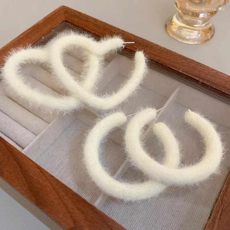 Dangle Earrings Milk White Furry Love Circle Gentle Sweet Temperament Ear Ins Wind Niche Accessories Wholesale