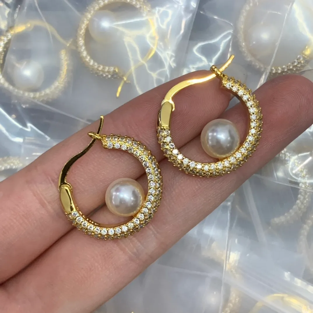 جديد مصمم Triomphe Arch Pearl Hoops أقراط Diamonds Brass Women Ear Studs Designer Jewelry CE Line9011780