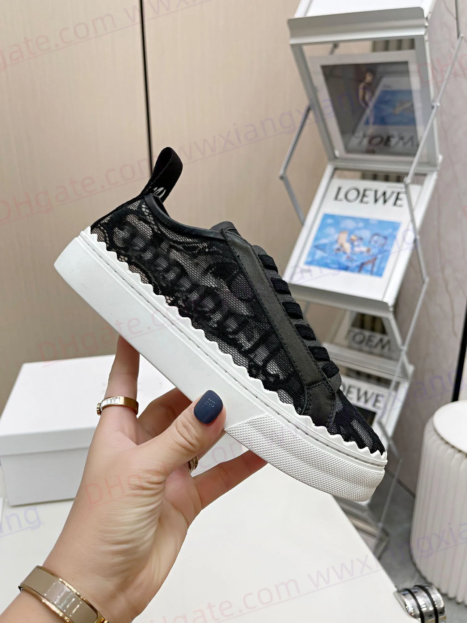 LAURENs Sneakers in pizzo Scarpe firmate Scarpe casual da donna Sneakers basse in pelle bovina Scarpe da passeggio stampate Sneakers piatte da donna Sneakers con piattaforma Scarpe da esterno