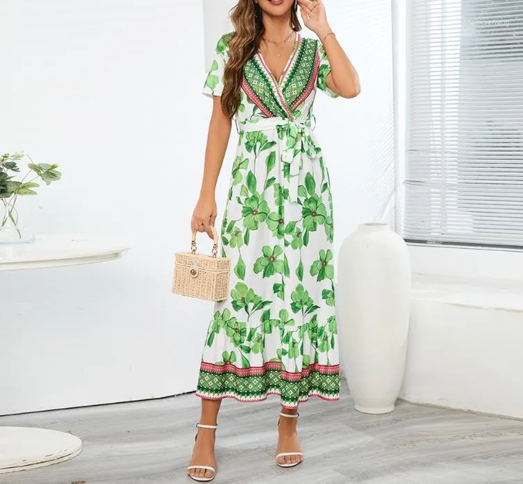 Casual klänningar för kvinnor 2023 Summer Fashion Vintage Exotic Print Long Dress Bohemian Beach Resort Vestidos kvinnliga kläder