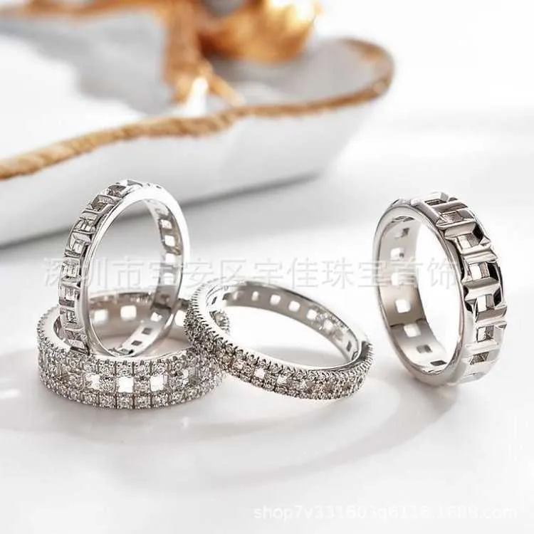 Designer -Marke TFF Double T Hollow Sky Star Ring 925 Sterling Silber verlegt 18k Gold Klassiker breites und schmales vielseitiges Paar mit Logo