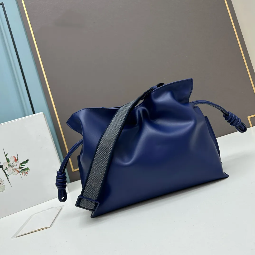 9A Flamenco Cloud Bag Women Handbag Counter Counter Tote Mini Leath