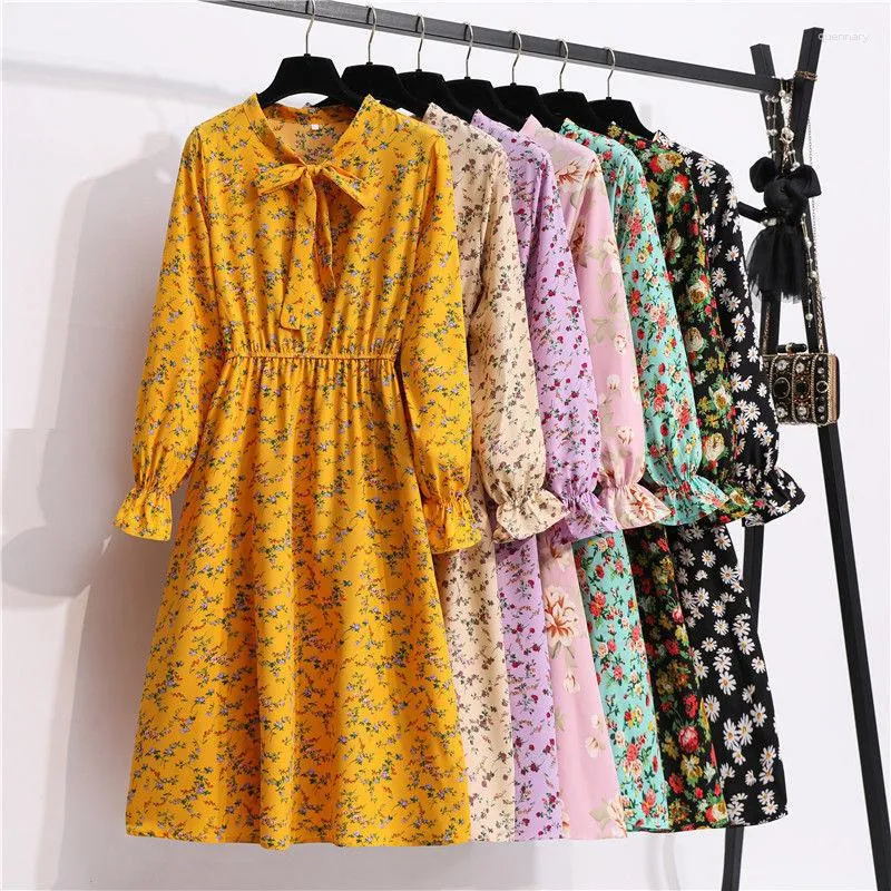 Casual Dresses 2023 Spring Summer Fresh Bow Long Sleeved Floral Dress Girls V-neck Bohemian Temperament Gentle Skirt Mori Women