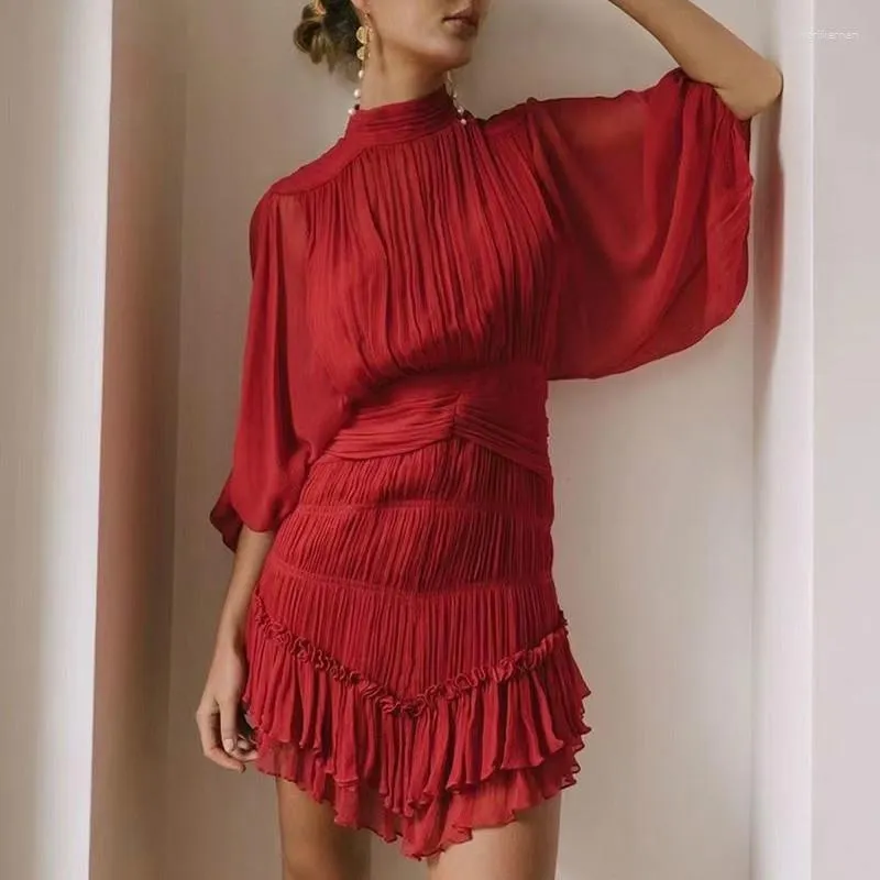 Abiti casual abito rosso vintage per donne stand collare manica lanterna in alto in vita alta mini femmina 2023 Fashion Spring Z030