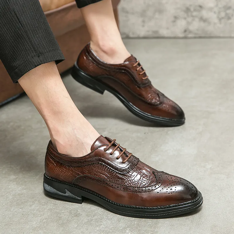 Premium Mens Brogue Dress Shoes - Genuine Leather Wingtip  display picture 2