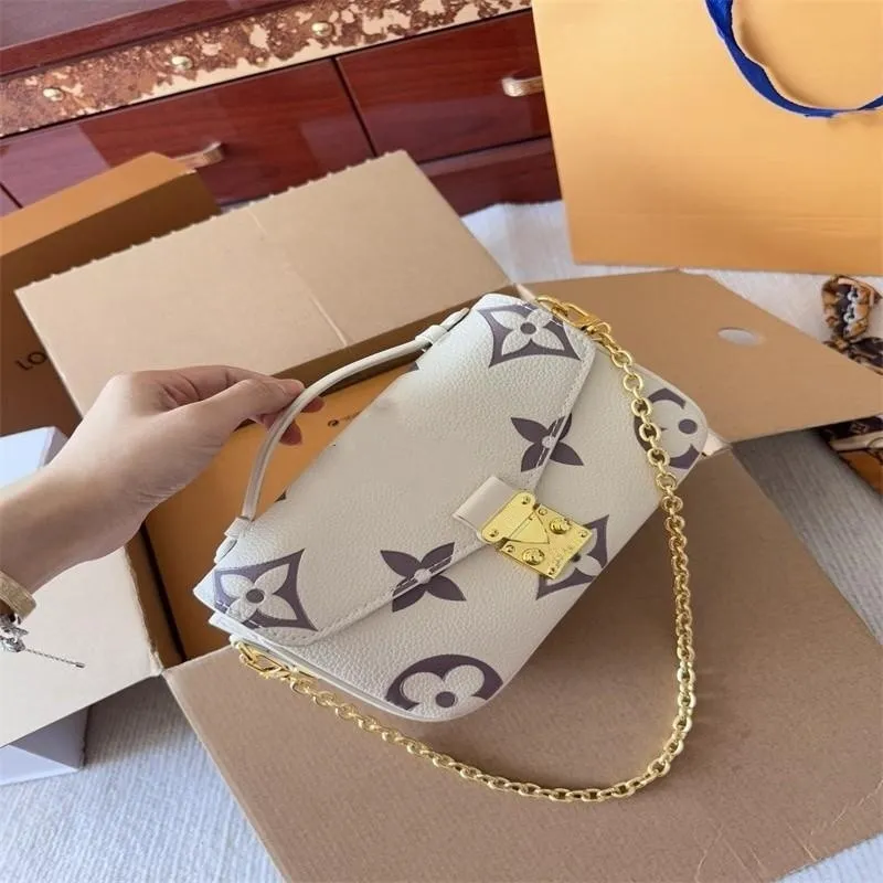 Luxury famous brand women designer Shoulder bag gold chain bag Cross body womens handbag fashion crossbody bag purse flowers Shoulder Bags