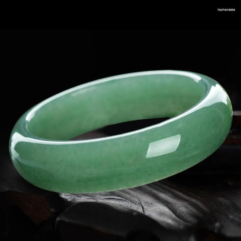 Брушковое капля Высококачественный натуральный зеленый донгинг нефритовые браслеты браслеты круглые подарки для модных элегантных ювелирных украшений Raym22