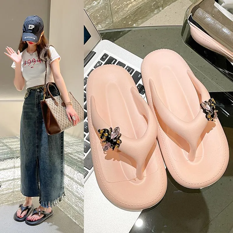 Slippers Mooie Vrouwelijke Slippers Strand Platte Hakken Platform Schoenen Vrouw Vlinder Animal Print Bling Zomer Plus Size